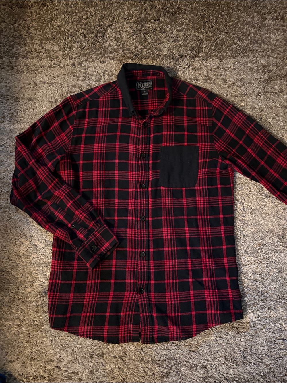 Retrofit Red and Black Plaid Button-Down Shirt